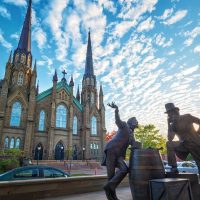 Bus & Minivan Tours