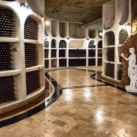 Food, Wine & Nightlife